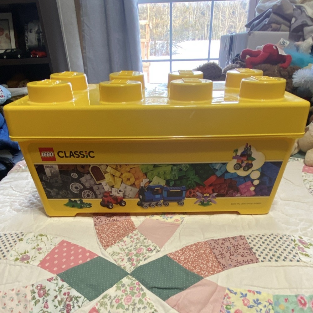 LEGO Yellow Stackable Storage Container Plastic 10696 14x7x7.5 in BOX ONLY